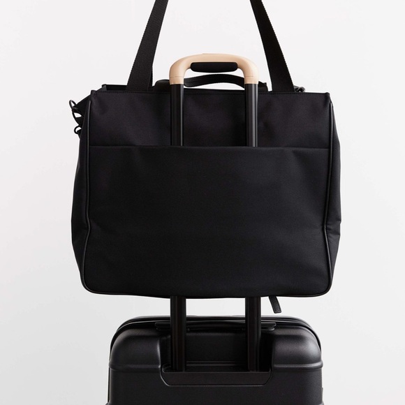 🆕 BEIS Black East to West Tote - Picture 2 of 7